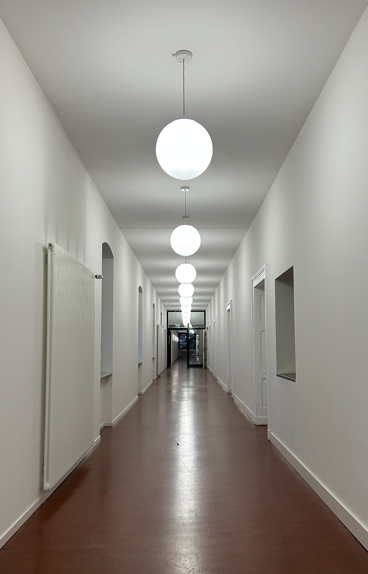 LED Mobile aus Glaskugel - Sonderleuchten