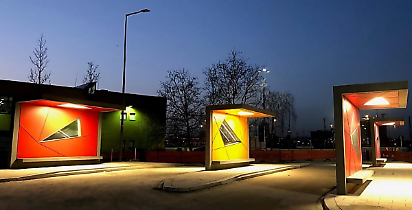 Polygonale LED-Panels als Lichtflächen