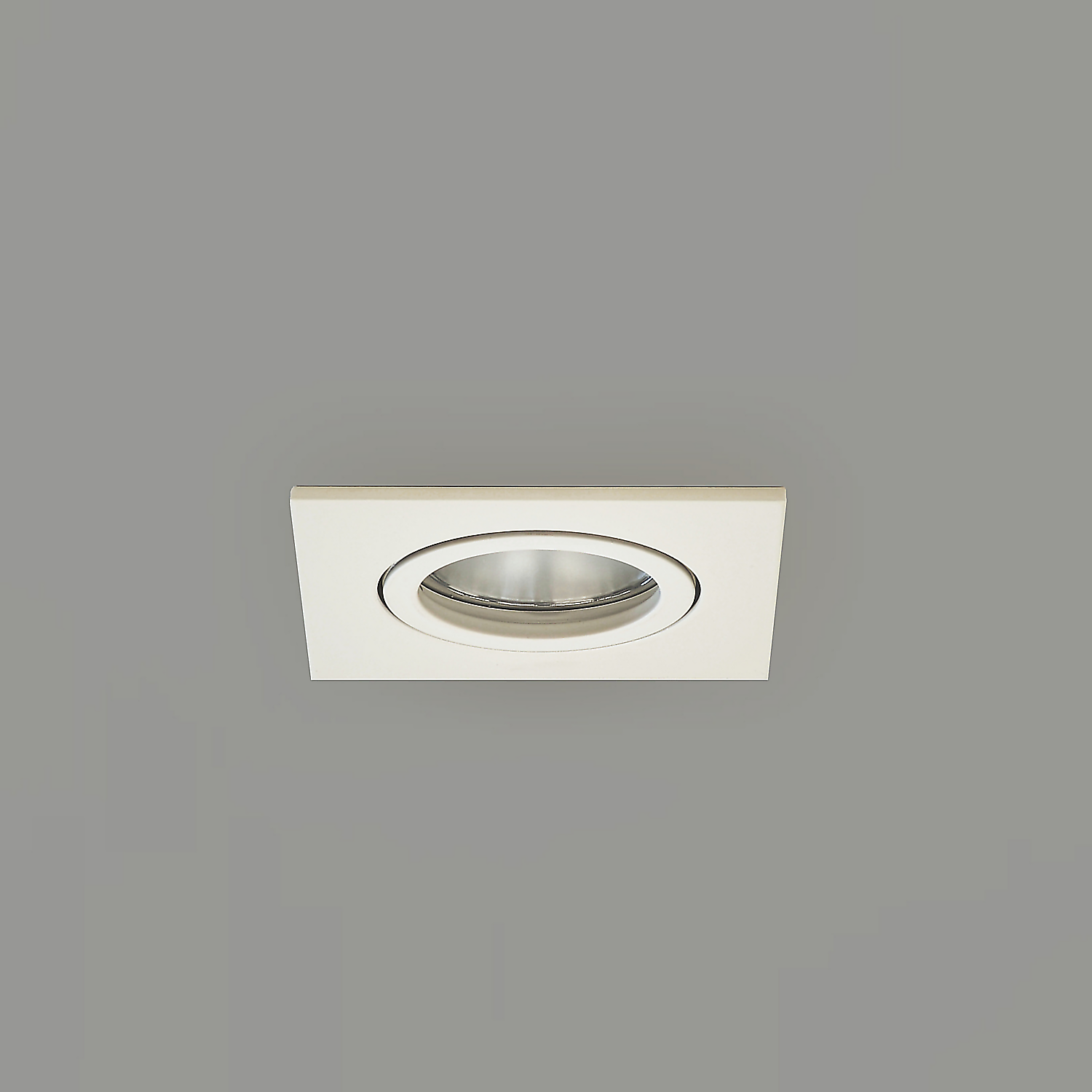 x.light micro Downlight – kleiner quadratischer Einbaustrahler