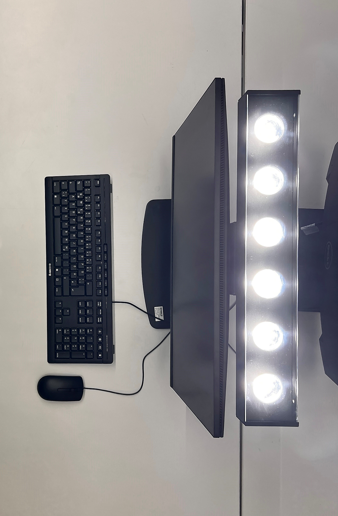 specials x.screen monitorleuchte