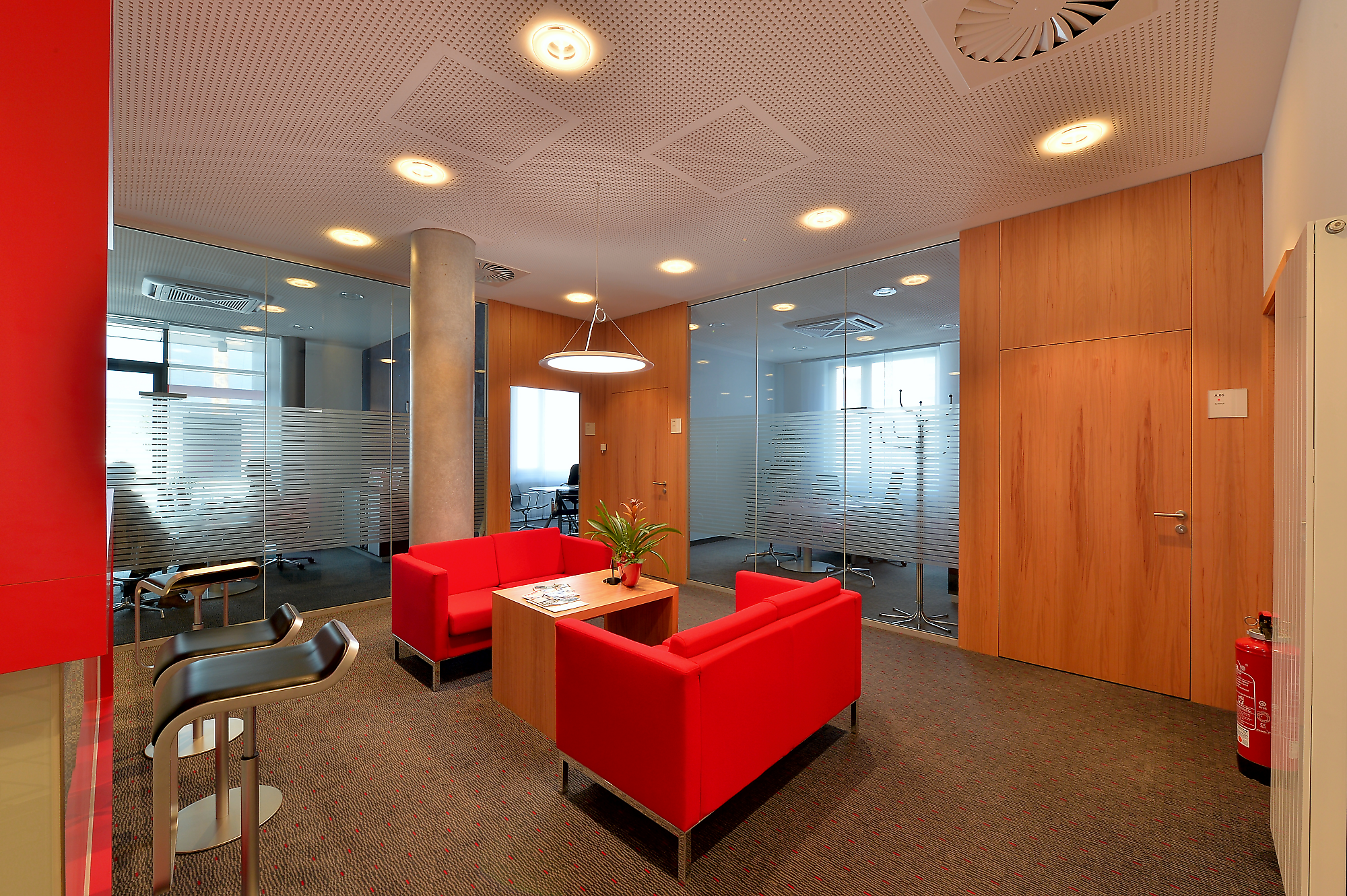 Kreissparkasse Augsburg, Zweigstelle Bobingen - Sanierung der Kreissparkasse Augsburg, Zweigstelle Bobingen