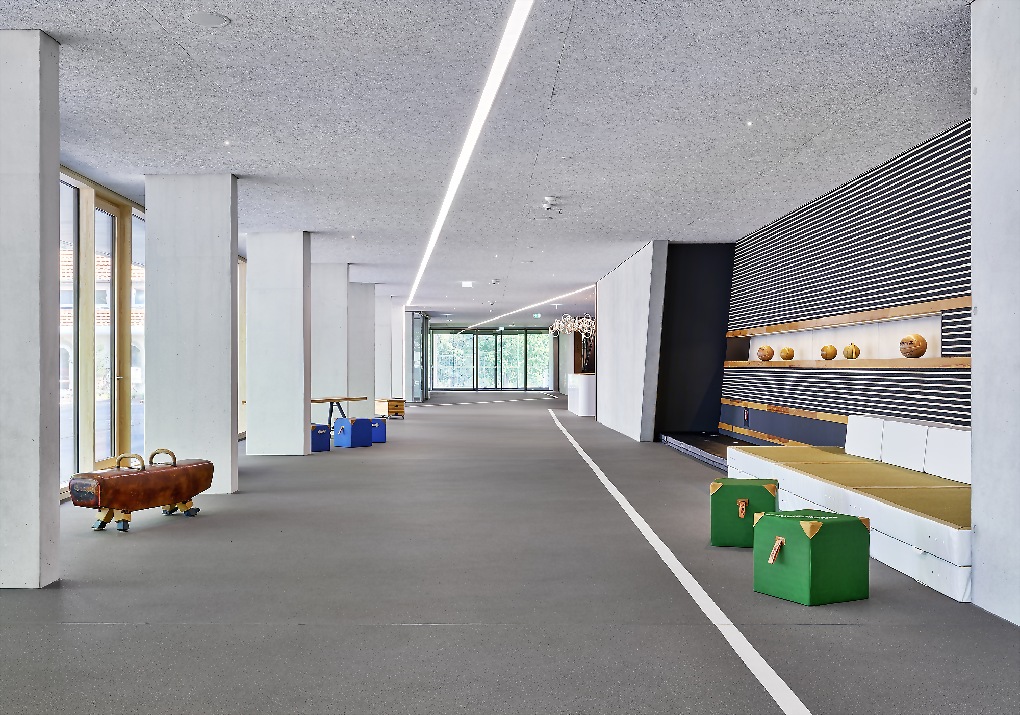 Leuchtende Linien für den FT Sportpark Freiburg | Branche: Kunst und Kultur
