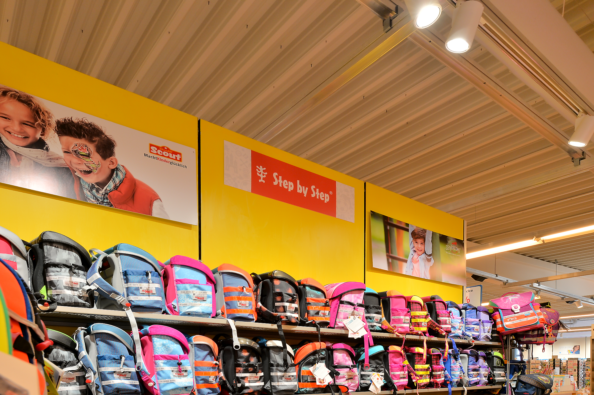 Saueracker GmbH & Co. KG Fürth | Branche: Praesentation und Verkauf