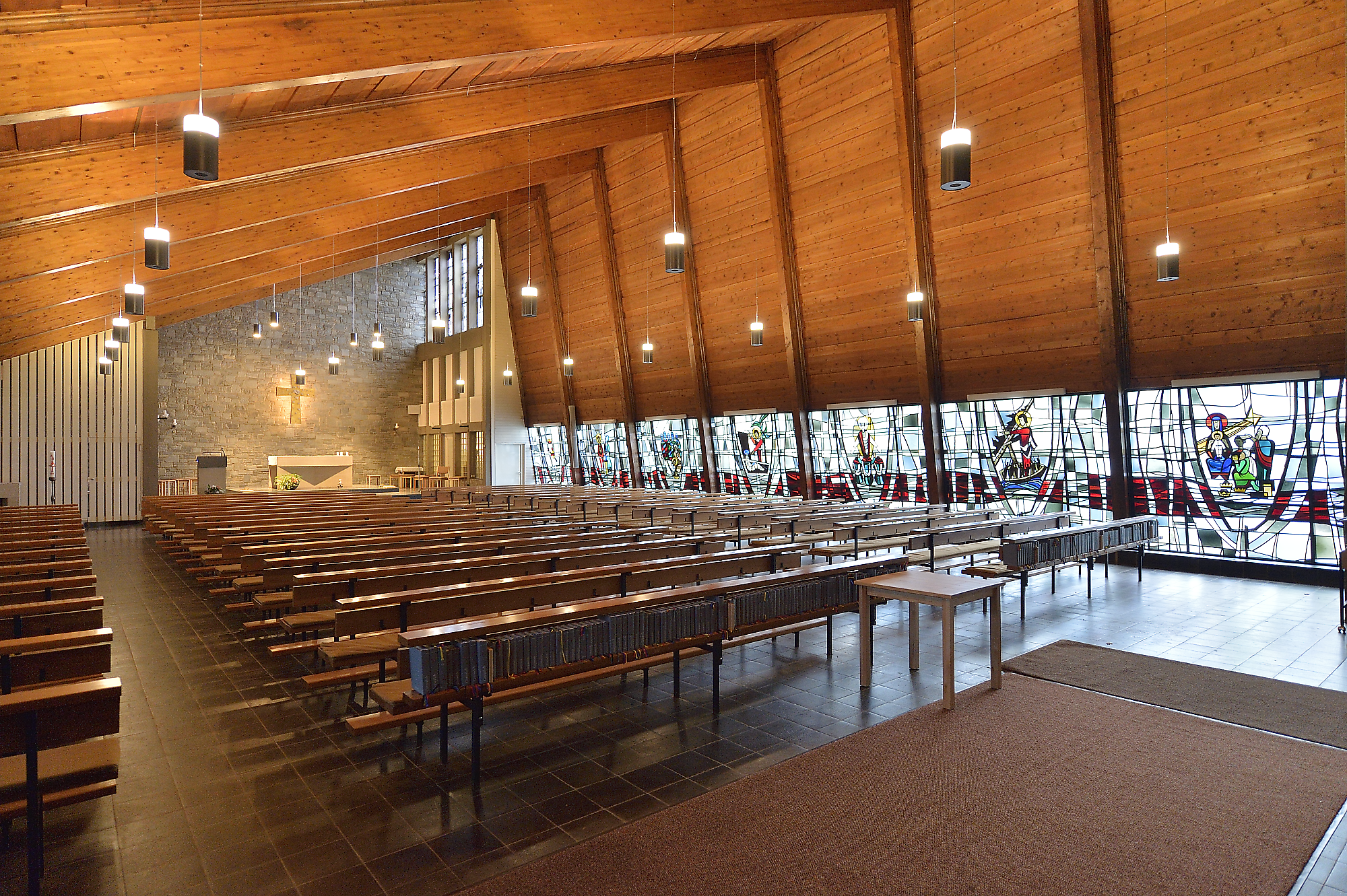 Christ-König-Kirche Wiesbaden - Sanierung der Christ-König-Kirche in Wiesbaden-Nordenstadt