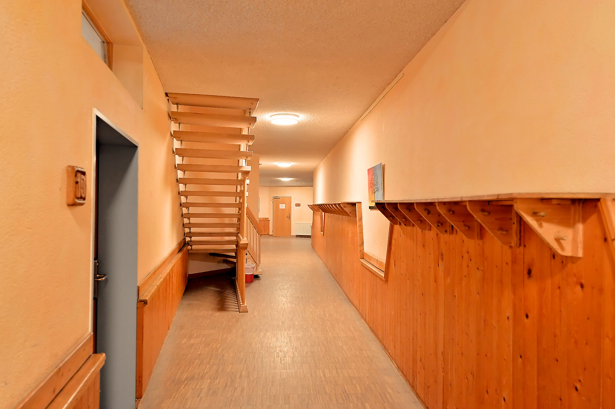 Freie Waldorfschule Bexbach - Lichttechnische und -gestalterische Sanierung der Freien Waldorfschule Bexbach