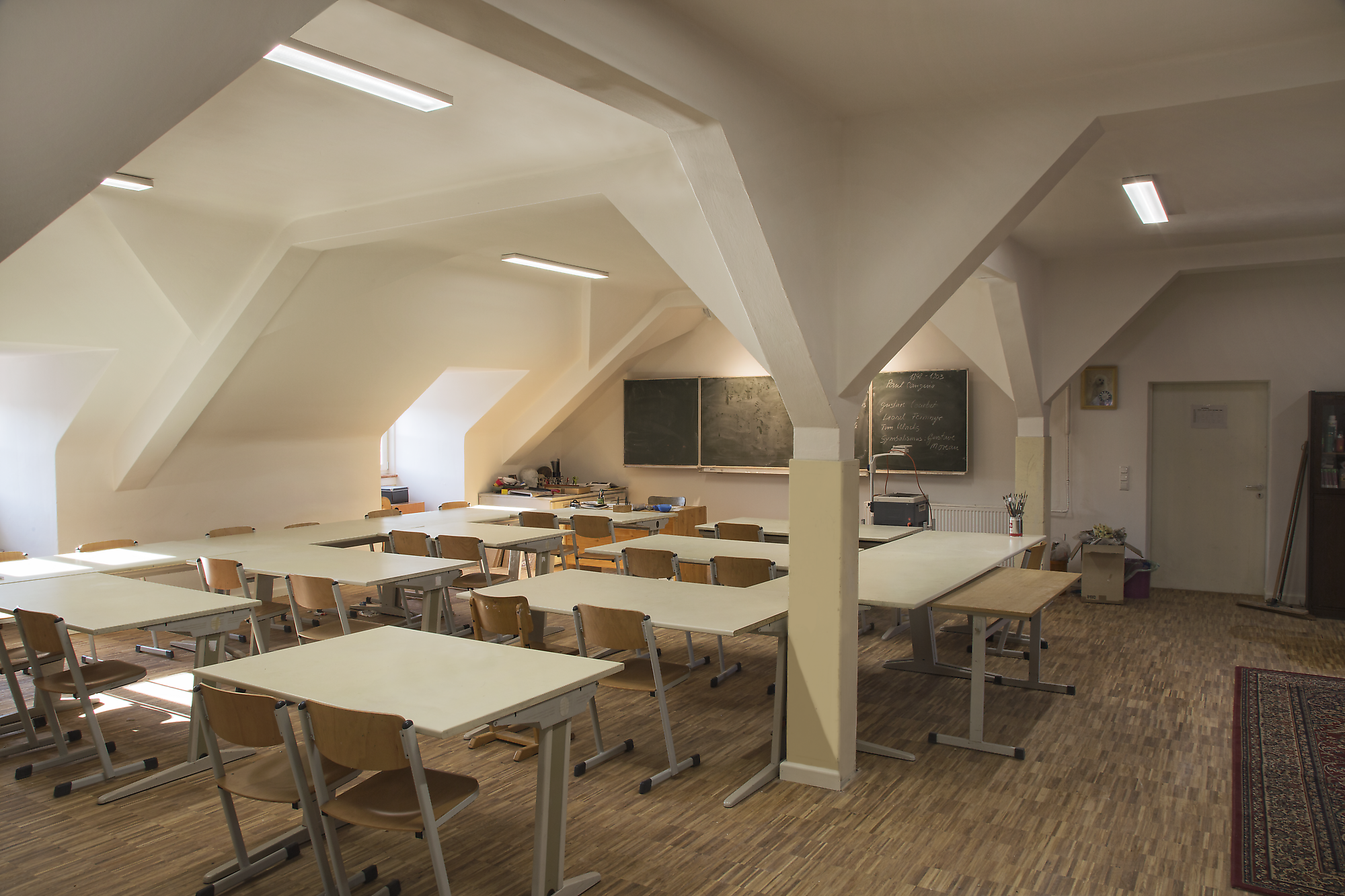 Freie Waldorfschule Eisenach - Lichttechnische Sanierung der Freien Waldorfschule Eisenach Wartburgkreis