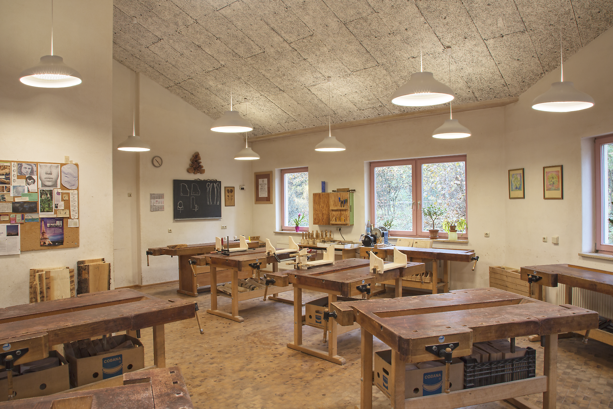 Freie Waldorfschule Erlangen - Lichttechnische Sanierung der Freien Waldorfschule Erlangen