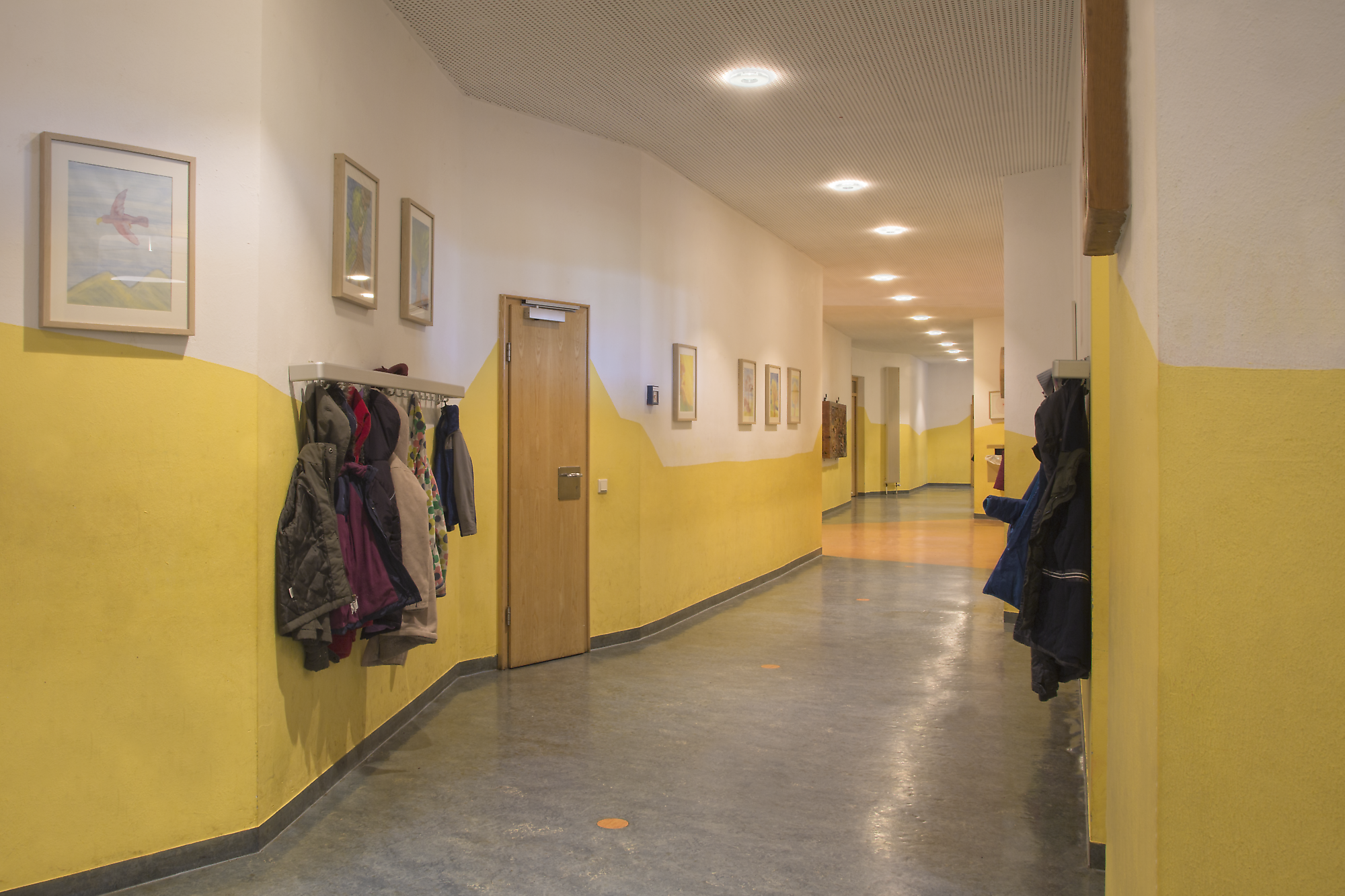 Freie Waldorfschule Haan Gruiten - Lichttechnische Sanierung der Freien Waldorfschule Haan Gruiten